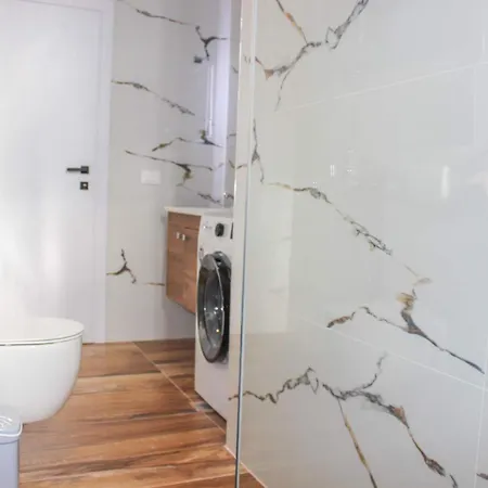 One Bedroom 1172 Apartment Durres