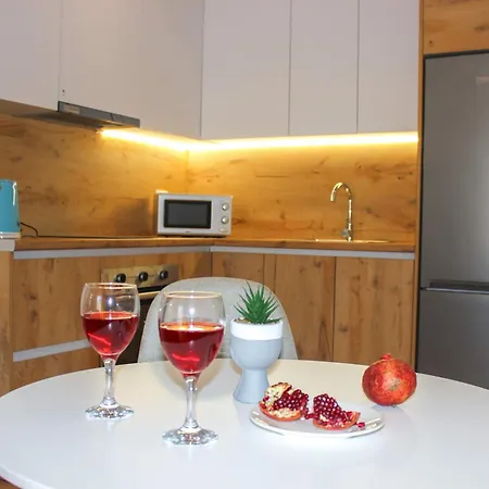 One Bedroom 1172